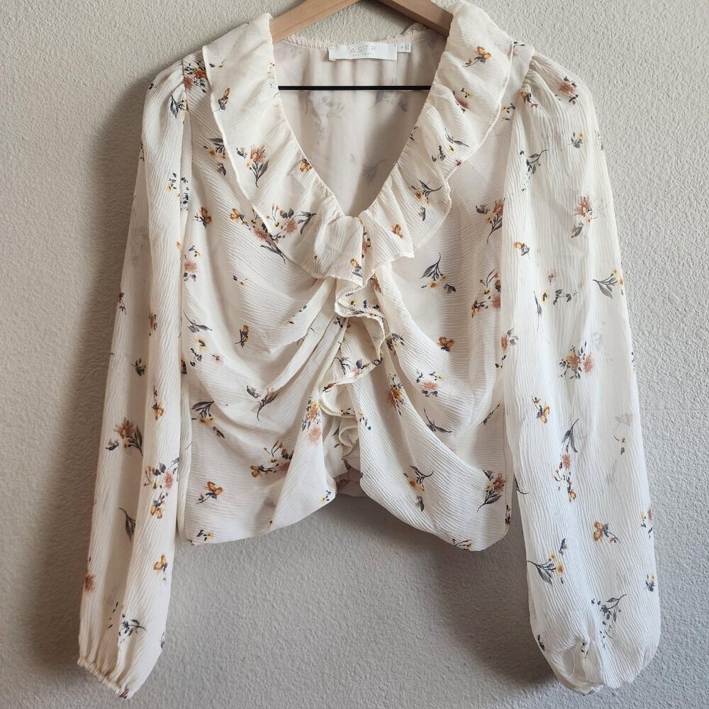 ASTR The Label Blouse Womens Small Cream Mustard Multi Floral Ruffle Long Sleeve